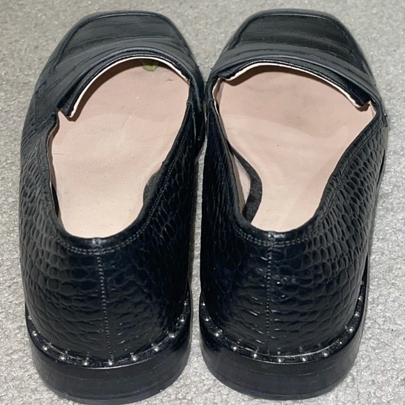 Shoes - Picture 3 of 5